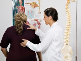 Chiropractor Offers Free Consultation